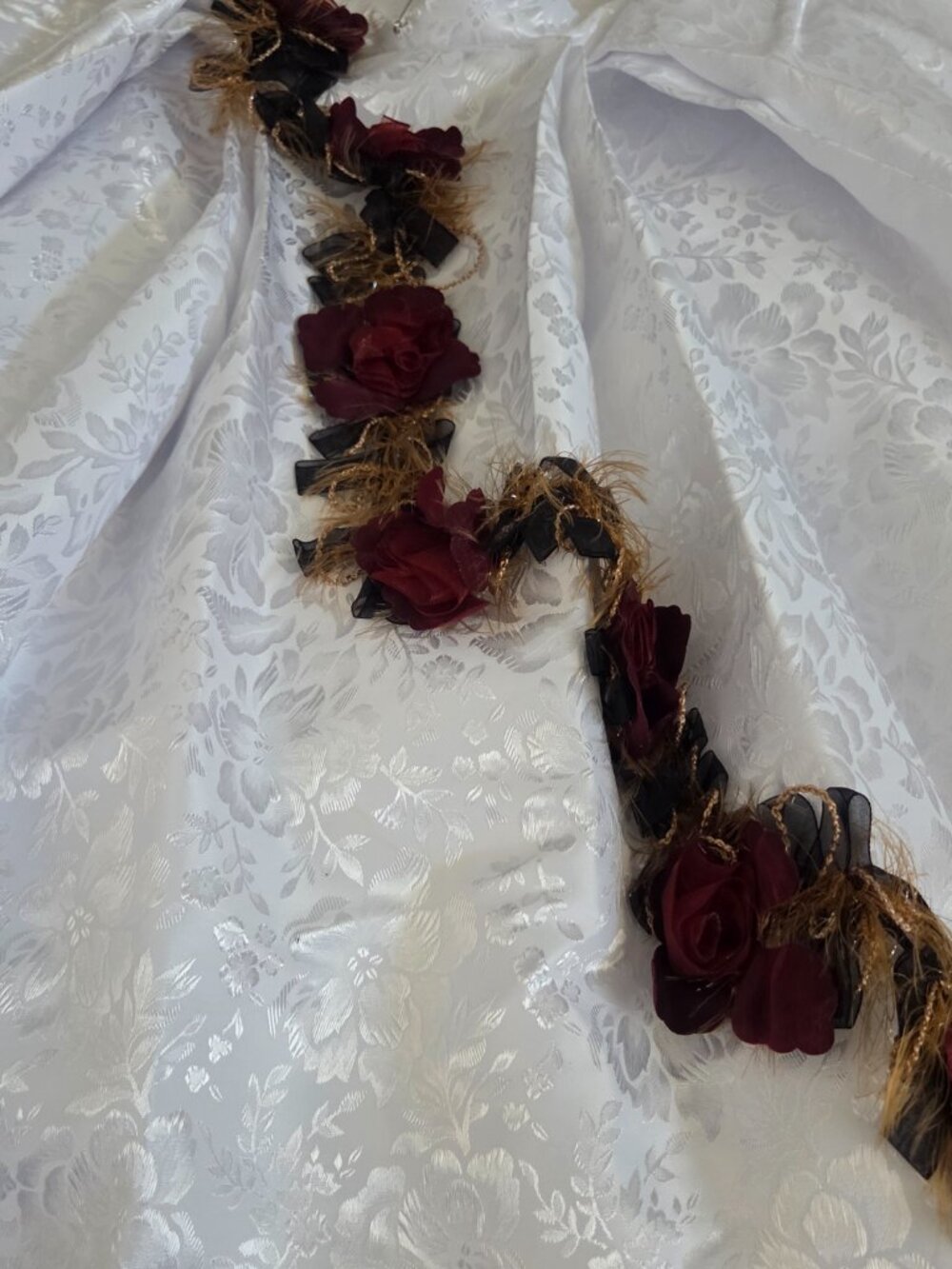 White Brocade Civil War Ball Gown Sz 6-12 - Picture 7 of 9